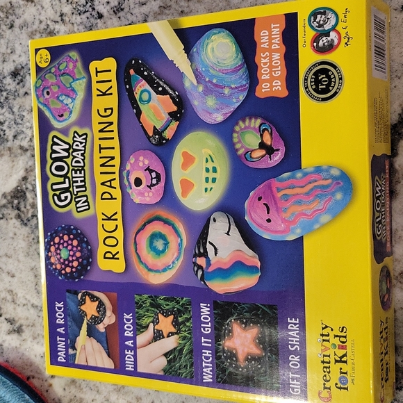 Other - NWOT Glow in the dark rock paint kit